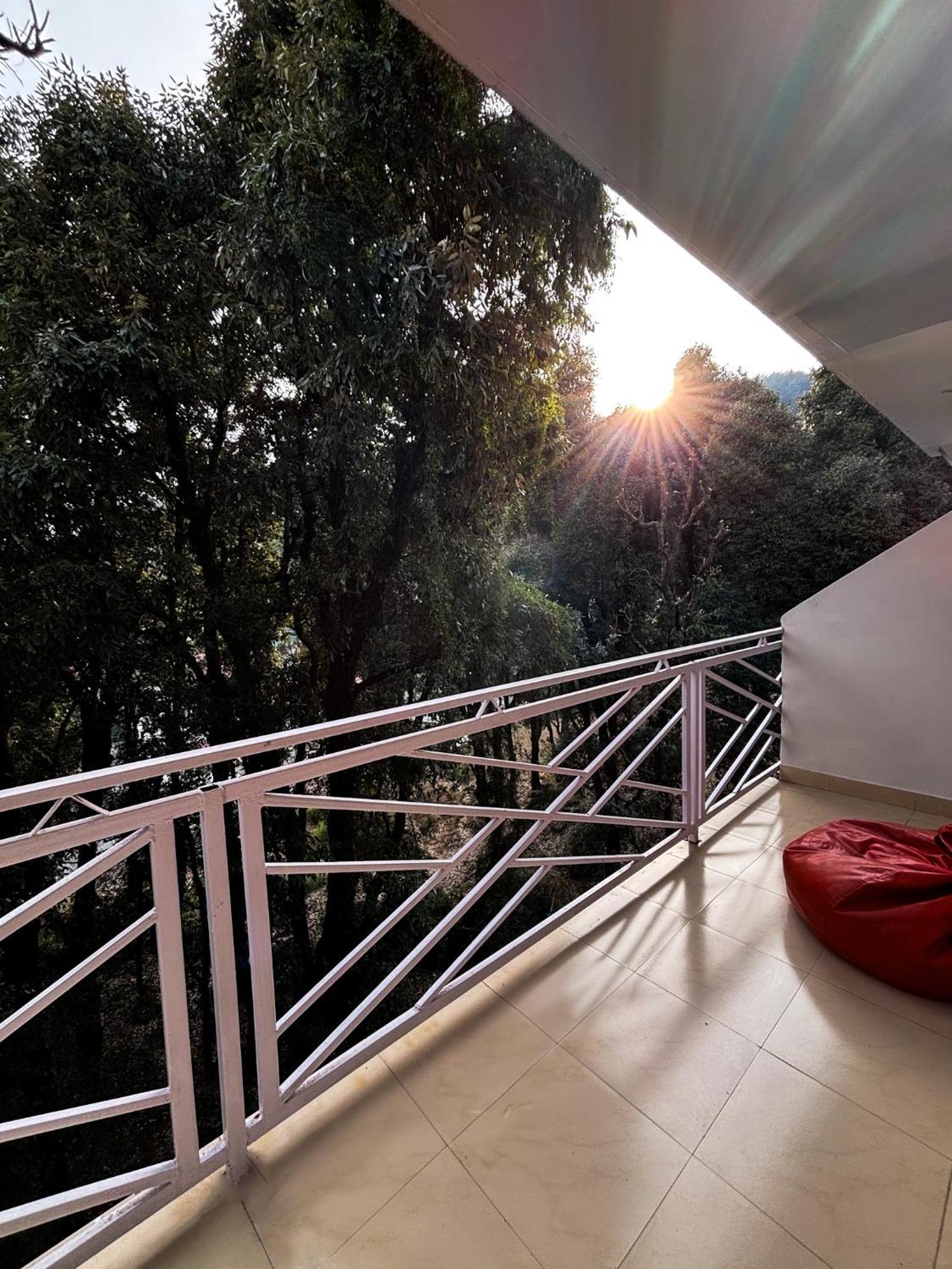The Void - Dharamkot Apartamento Dharamshala Exterior foto